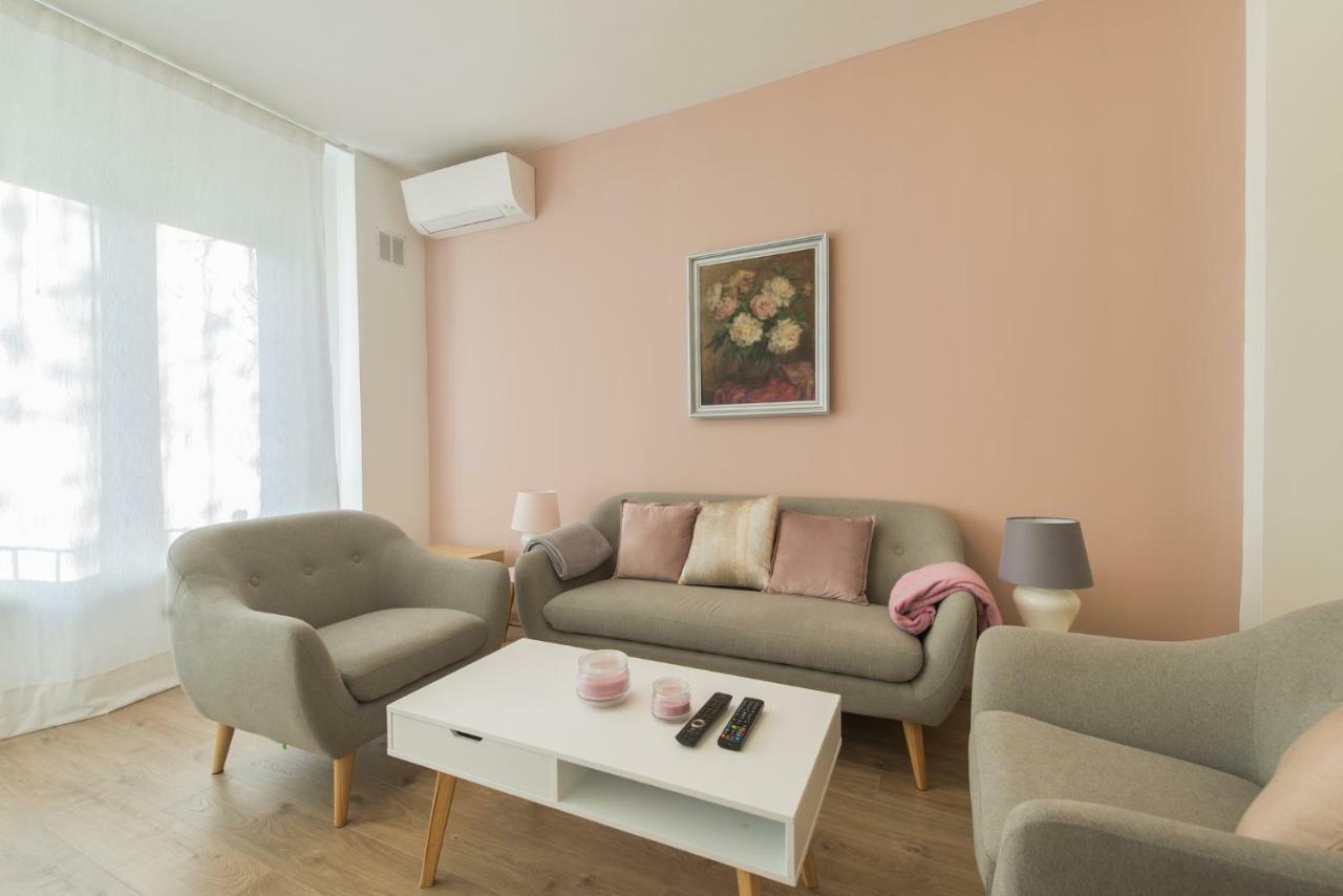 Chic And Spacious Apartment In Central Sofia - Patriarh Evtimiy By Flat Mаnager エクステリア 写真