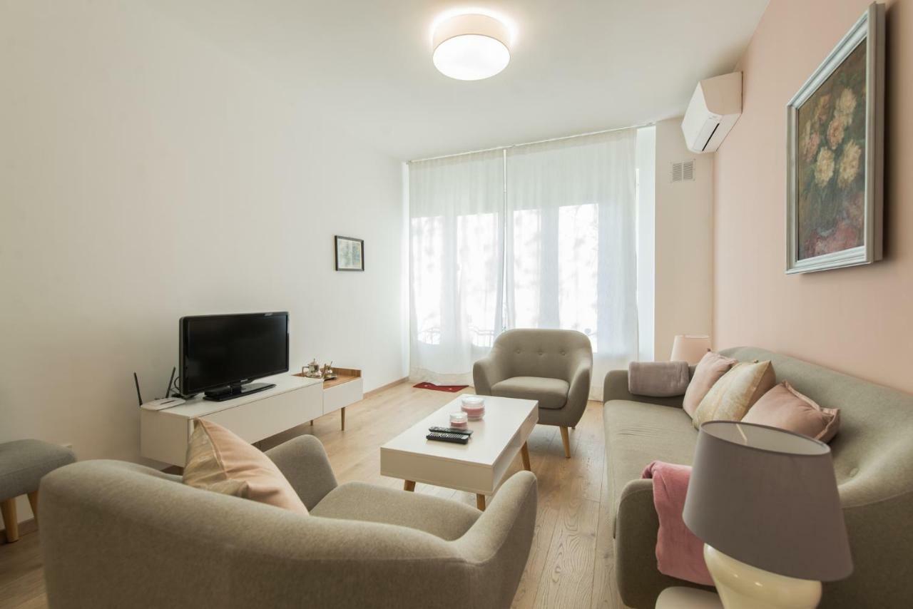 Chic And Spacious Apartment In Central Sofia - Patriarh Evtimiy By Flat Mаnager エクステリア 写真